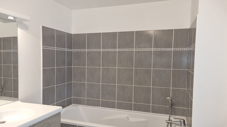 Ma-Cabane - Location Appartement LE LUC, 42 m²