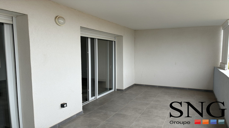 Ma-Cabane - Location Appartement Le Luc, 63 m²