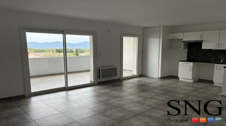 Ma-Cabane - Location Appartement Le Luc, 63 m²