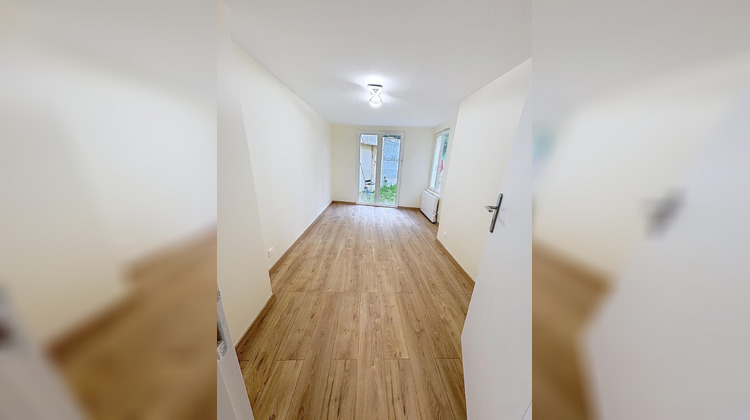 Ma-Cabane - Location Appartement Le Mesnil-le-Roi, 28 m²