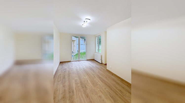 Ma-Cabane - Location Appartement Le Mesnil-le-Roi, 28 m²