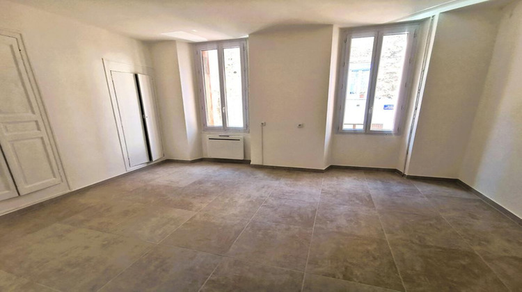 Ma-Cabane - Location Appartement LE MUY, 68 m²