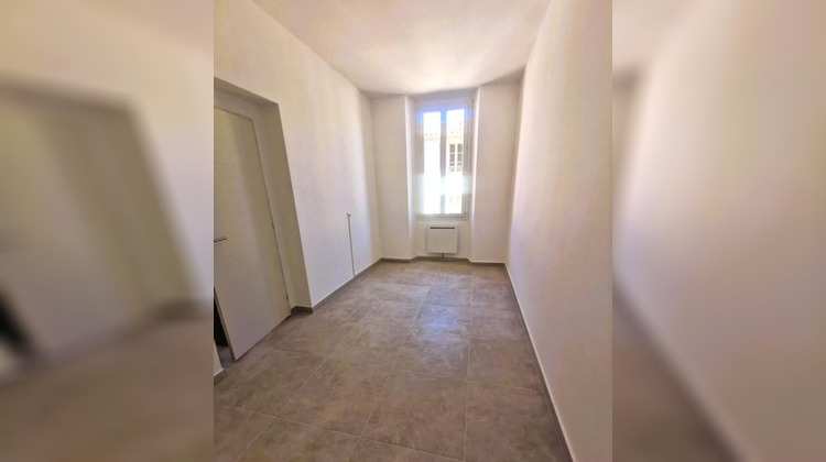Ma-Cabane - Location Appartement LE MUY, 68 m²