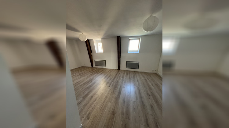 Ma-Cabane - Location Appartement Le Nouvion-en-Thiérache, 66 m²