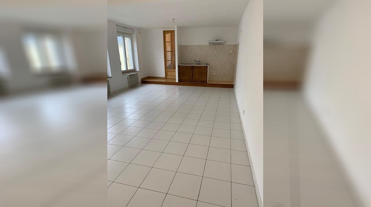 Ma-Cabane - Location Appartement Le Nouvion-en-Thiérache, 65 m²