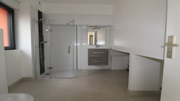 Ma-Cabane - Location Appartement LE PALAIS, 88 m²