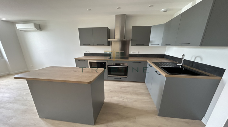 Ma-Cabane - Location Appartement Le Passage, 126 m²