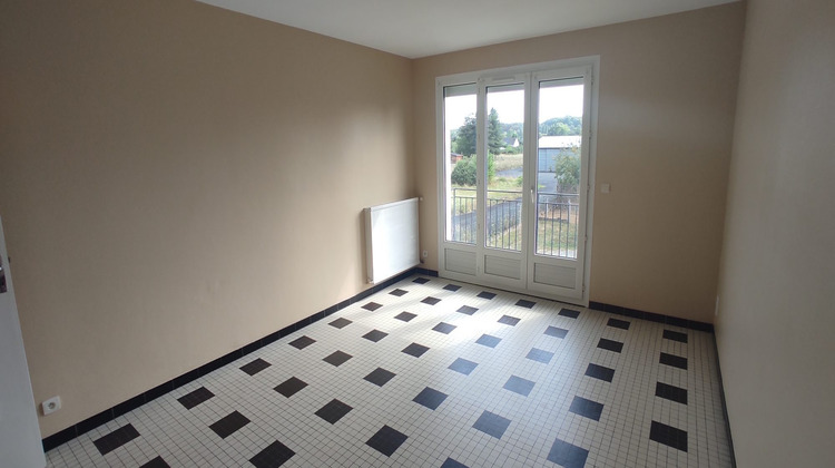 Ma-Cabane - Location Appartement Le Pêchereau, 63 m²