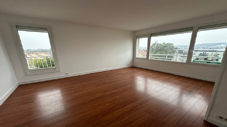 Ma-Cabane - Location Appartement LE PLESSIS-BOUCHARD, 52 m²