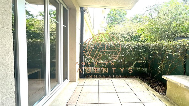 Ma-Cabane - Location Appartement Le plessis-trevise, 32 m²