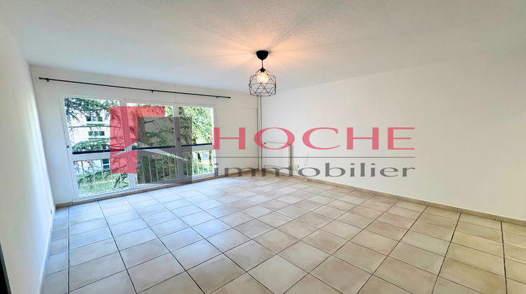 Ma-Cabane - Location Appartement LE PONT-DE-CLAIX, 61 m²