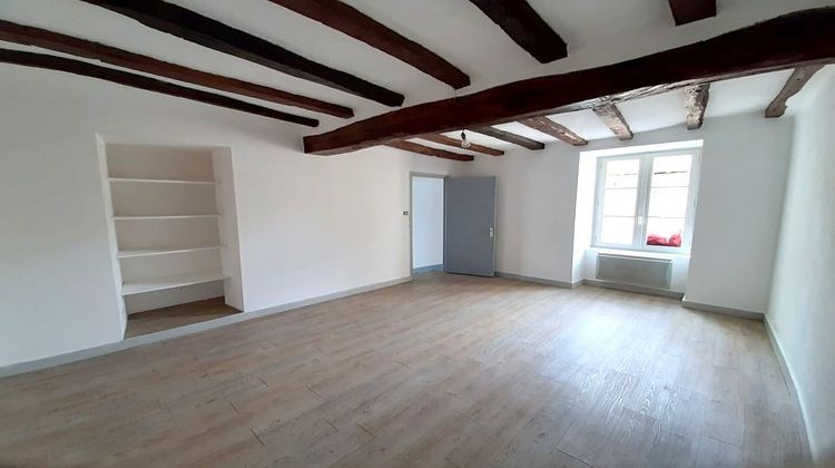 Ma-Cabane - Location Appartement LE PUY-NOTRE-DAME, 70 m²