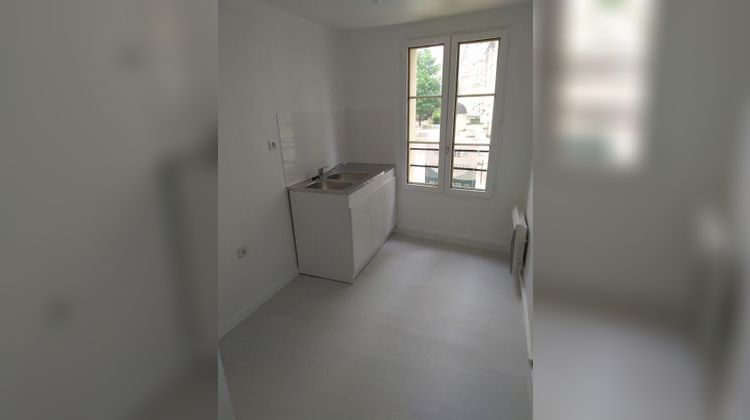 Ma-Cabane - Location Appartement Le Puy-Notre-Dame, 47 m²