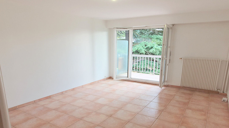 Ma-Cabane - Location Appartement LE RAINCY, 23 m²