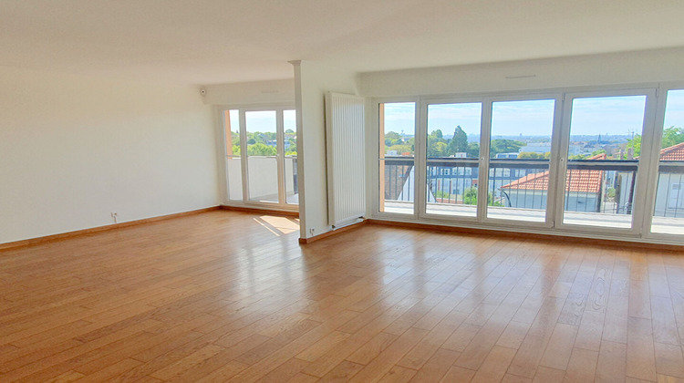 Ma-Cabane - Location Appartement LE RAINCY, 107 m²