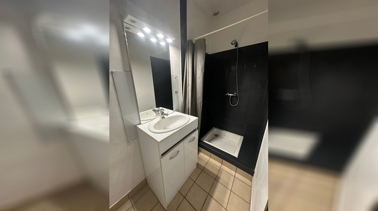 Ma-Cabane - Location Appartement LE RELECQ-KERHUON, 25 m²