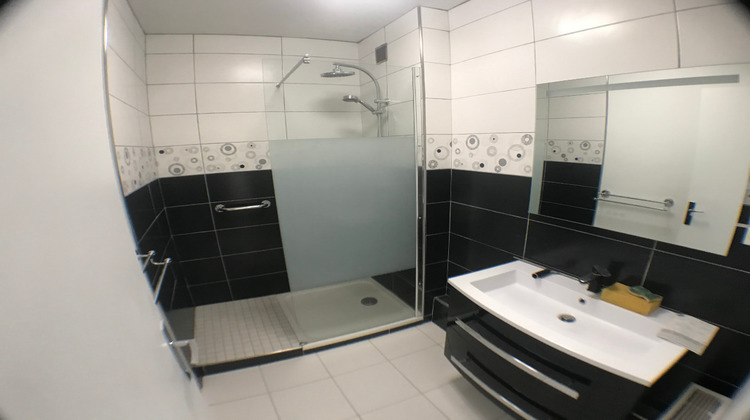 Ma-Cabane - Location Appartement LE RELECQ-KERHUON, 68 m²