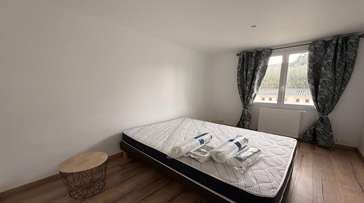 Ma-Cabane - Location Appartement LE RELECQ-KERHUON, 58 m²