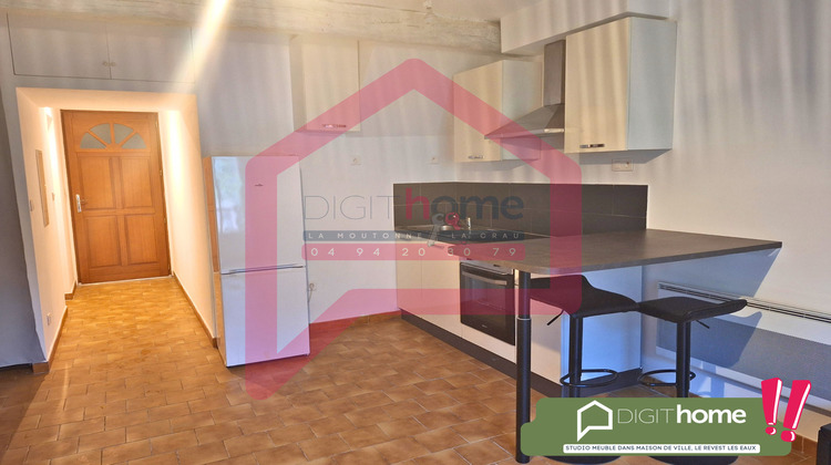 Ma-Cabane - Location Appartement Le Revest-les-Eaux, 30 m²