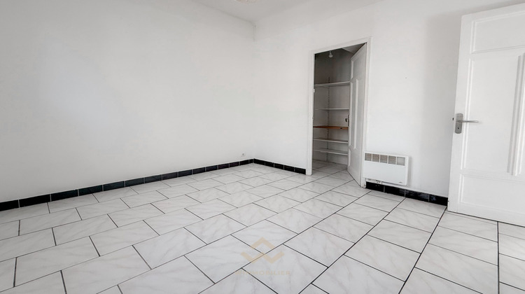 Ma-Cabane - Location Appartement Le Revest-les-Eaux, 67 m²