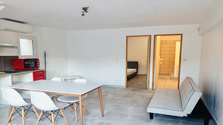 Ma-Cabane - Location Appartement LE ROVE, 40 m²