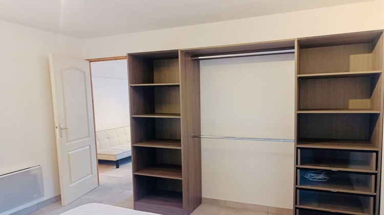 Ma-Cabane - Location Appartement LE ROVE, 40 m²