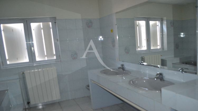 Ma-Cabane - Location Appartement LE SEQUESTRE, 146 m²