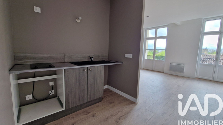 Ma-Cabane - Location Appartement Le Tourne, 32 m²