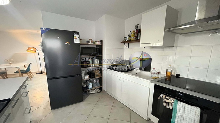 Ma-Cabane - Location Appartement Les Abymes, 65 m²