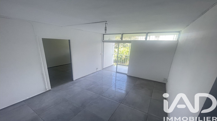 Ma-Cabane - Location Appartement Les Abymes, 65 m²