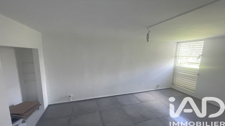Ma-Cabane - Location Appartement Les Abymes, 65 m²
