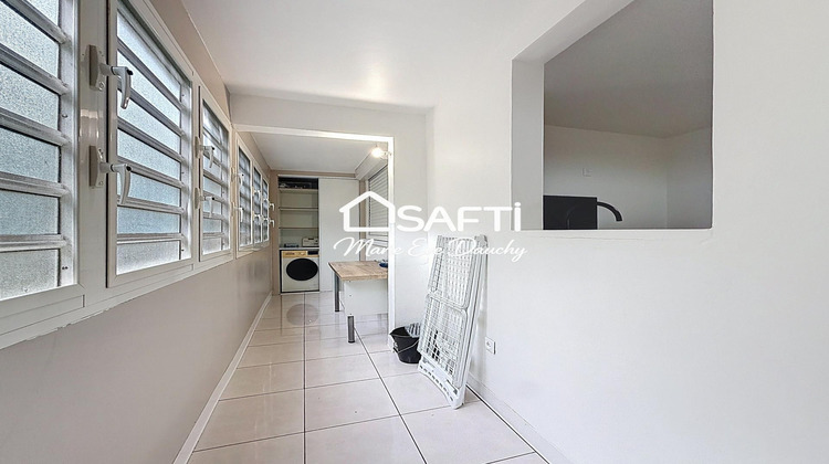 Ma-Cabane - Location Appartement Les Abymes, 75 m²
