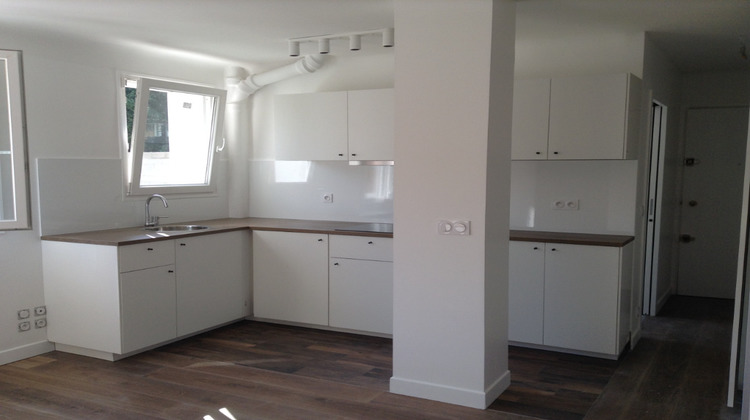 Ma-Cabane - Location Appartement LES LILAS, 28 m²