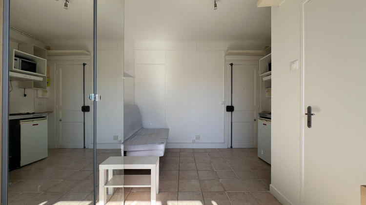 Ma-Cabane - Location Appartement LES LILAS, 14 m²