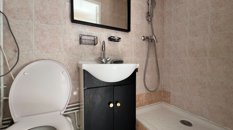 Ma-Cabane - Location Appartement LES LILAS, 14 m²