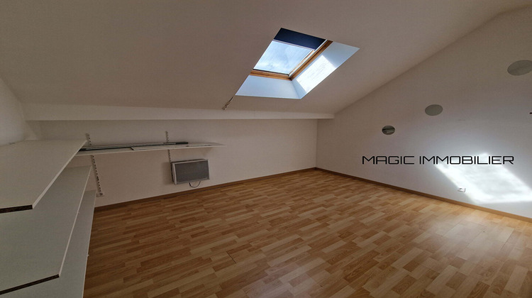 Ma-Cabane - Location Appartement LES NEYROLLES, 55 m²