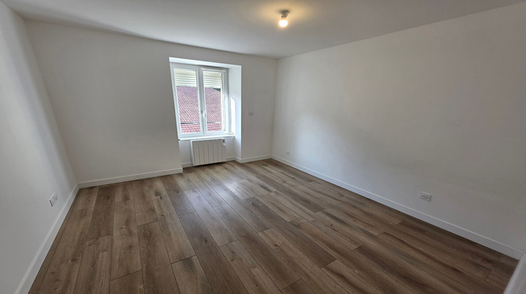 Ma-Cabane - Location Appartement LES NEYROLLES, 33 m²