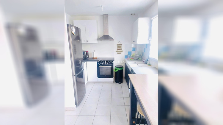 Ma-Cabane - Location Appartement Les Pennes-Mirabeau, 54 m²