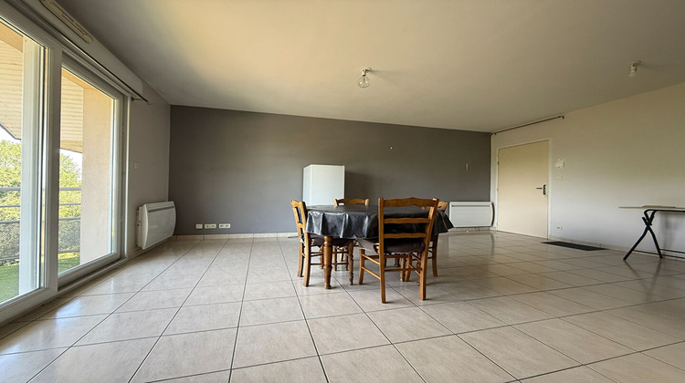 Ma-Cabane - Location Appartement LES PONTS-DE-CE, 60 m²