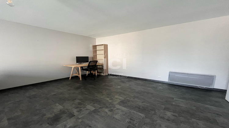 Ma-Cabane - Location Appartement LES PONTS-DE-CE, 65 m²