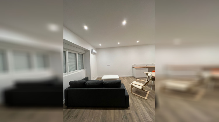 Ma-Cabane - Location Appartement LES ROCHES-DE-CONDRIEU, 94 m²