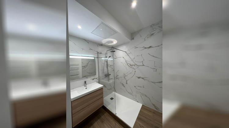 Ma-Cabane - Location Appartement LES ROCHES-DE-CONDRIEU, 94 m²