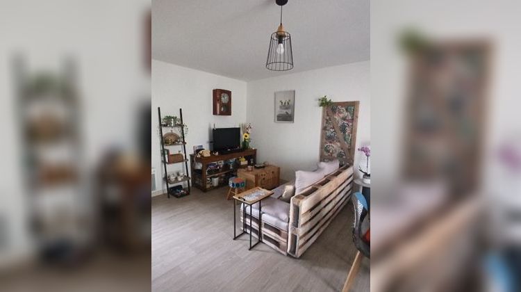 Ma-Cabane - Location Appartement LES ROSIERS-SUR-LOIRE, 60 m²