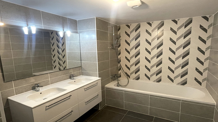 Ma-Cabane - Location Appartement LES SORINIERES, 57 m²