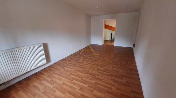 Ma-Cabane - Location Appartement LES TOURRETTES, 120 m²