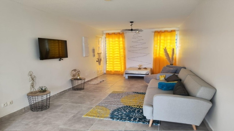 Ma-Cabane - Location Appartement LES TROIS ILETS, 80 m²