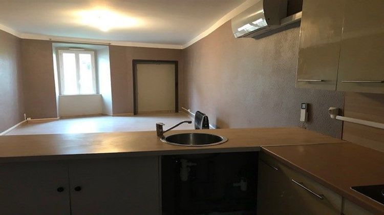 Ma-Cabane - Location Appartement Les vans, 71 m²