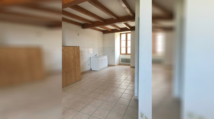 Ma-Cabane - Location Appartement Les vans, 59 m²