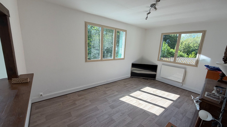 Ma-Cabane - Location Appartement LESIGNY, 44 m²