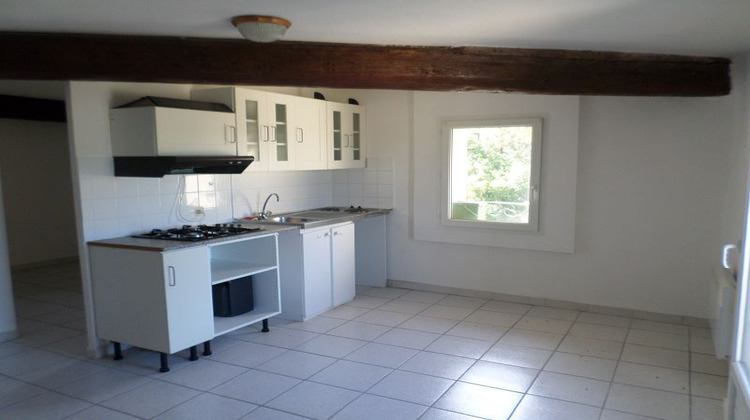 Ma-Cabane - Location Appartement Liausson, 37 m²